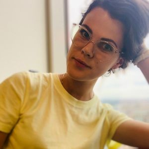 Meet your Posher, Lyalya